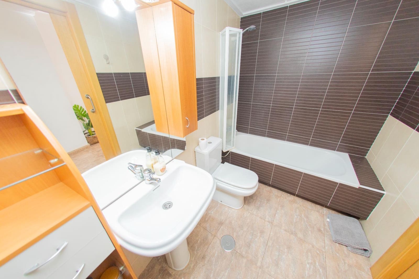 3 bedroom Flat for sale in Lorca with garage - € 139,900 (Ref: 9440168)