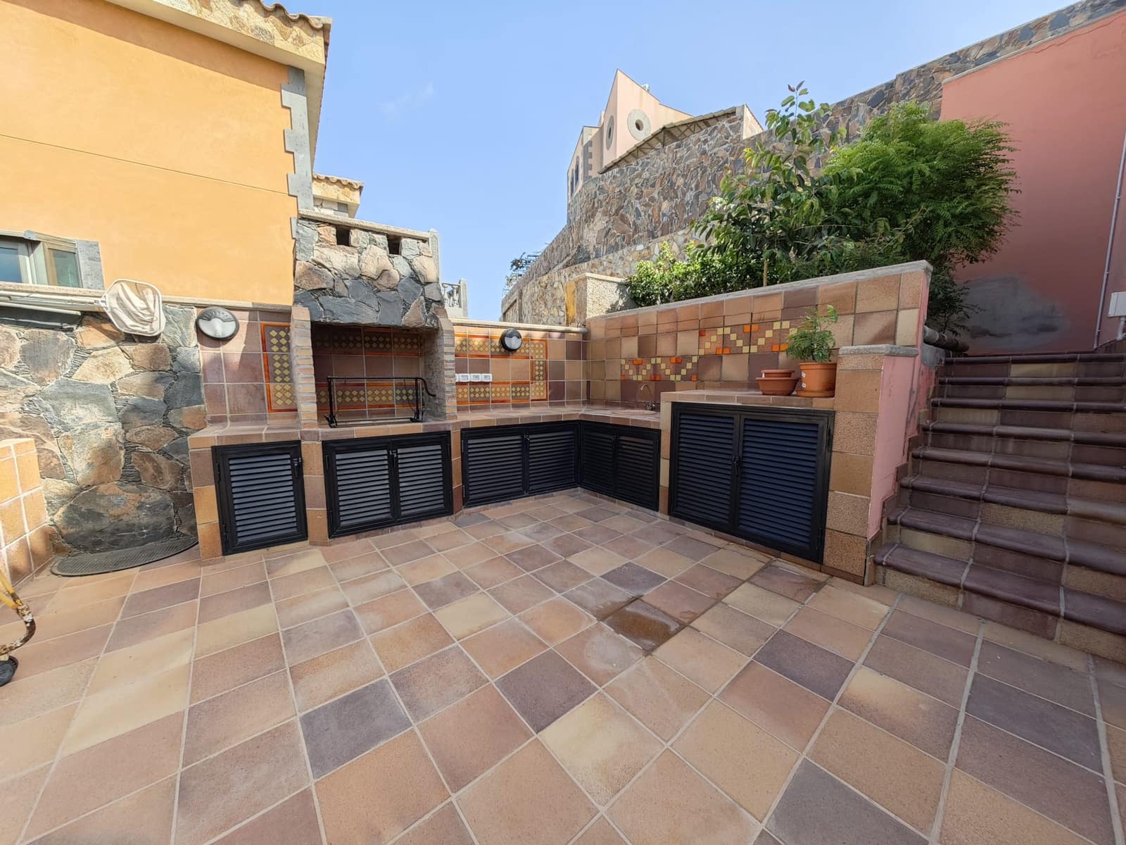Chalet de 5 habitaciones en San Bartolomé de Tirajana en venta con piscina garaje - 1.790.000 € (Ref: 10023341)