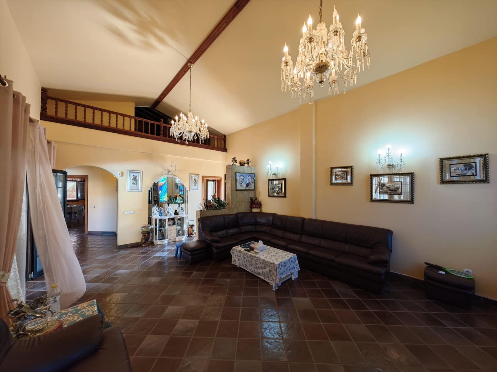Chalet de 5 habitaciones en San Bartolomé de Tirajana en venta con piscina garaje - 1.790.000 € (Ref: 10023341)