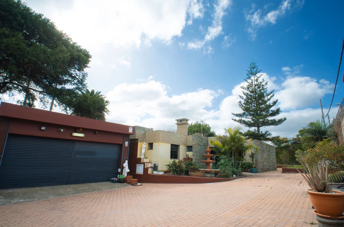 5 quarto Moradia para venda em Las Palmas de Gran Canaria com piscina garagem - 1 290 000 € (Ref: 8745871)