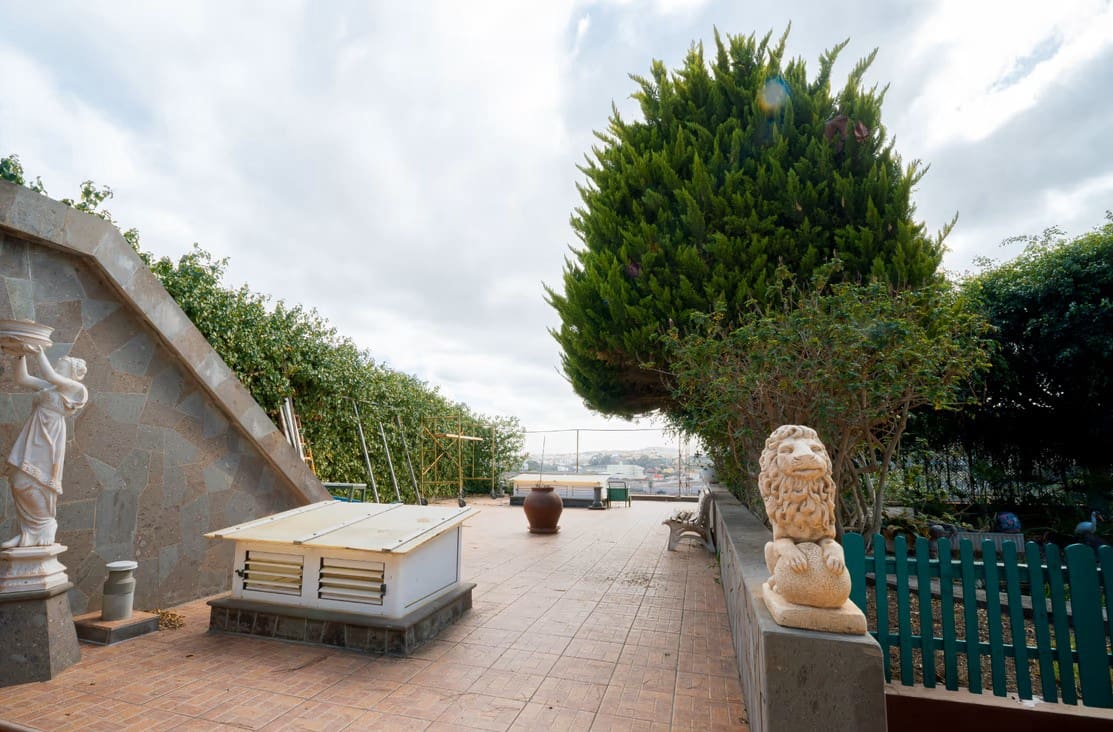 5 quarto Moradia para venda em Las Palmas de Gran Canaria com piscina garagem - 1 290 000 € (Ref: 8745871)