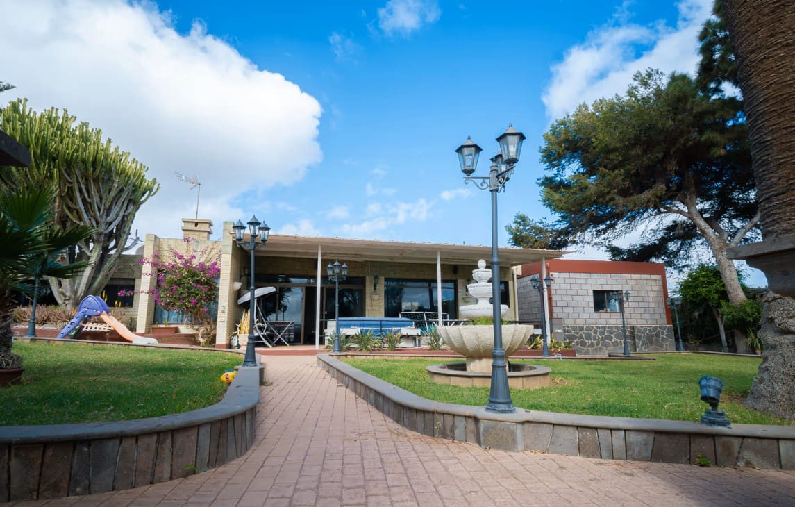 5 quarto Moradia para venda em Las Palmas de Gran Canaria com piscina garagem - 1 290 000 € (Ref: 8745871)