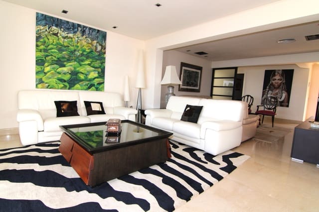 4 slaapkamer Villa te koop in San Agustín, San Bartolomé de Tirajana - € 1.750.000 (Ref: 9254465)