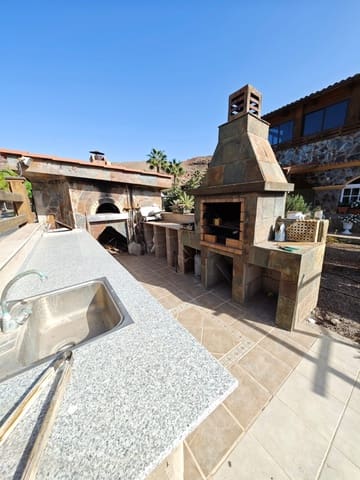 3 soveværelse Villa til salg i Mogán med garage - € 790.000 (Ref: 9302803)