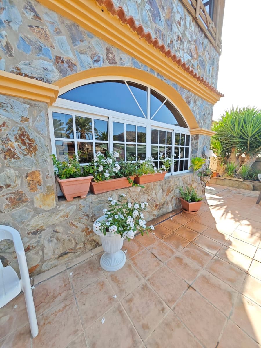 3 soveværelse Villa til salg i Mogan med garage - € 790.000 (Ref: 9302803)