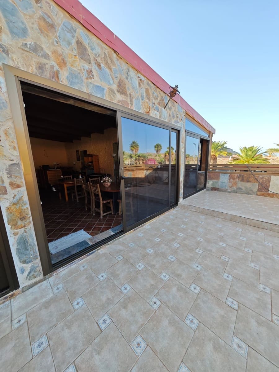 3 soveværelse Villa til salg i Mogan med garage - € 790.000 (Ref: 9302803)