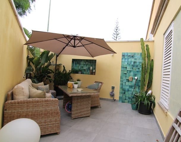 3 soverom Hus til salgs i Las Palmas de Gran Canaria med garasje - € 439 000 (Ref: 9939162)