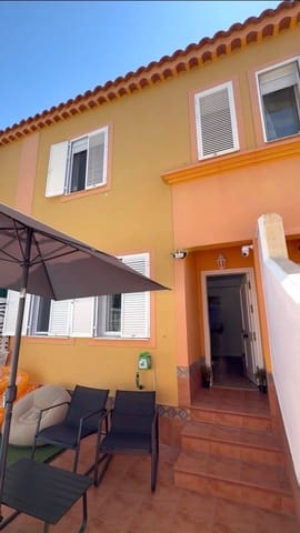 3 sypialnia Dom szeregowy na sprzedaż w Las Palmas de Gran Canaria z garażem - 410 000 € (Ref: 9958391)