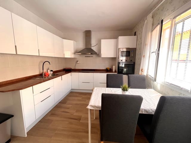 3 sypialnia Dom szeregowy na sprzedaż w Las Palmas de Gran Canaria z garażem - 410 000 € (Ref: 9958391)
