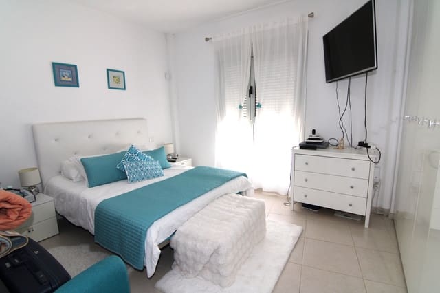 3 soverom Leilighet til salgs i Santa Lucía de Tirajana med garasje - € 220 000 (Ref: 9977854)