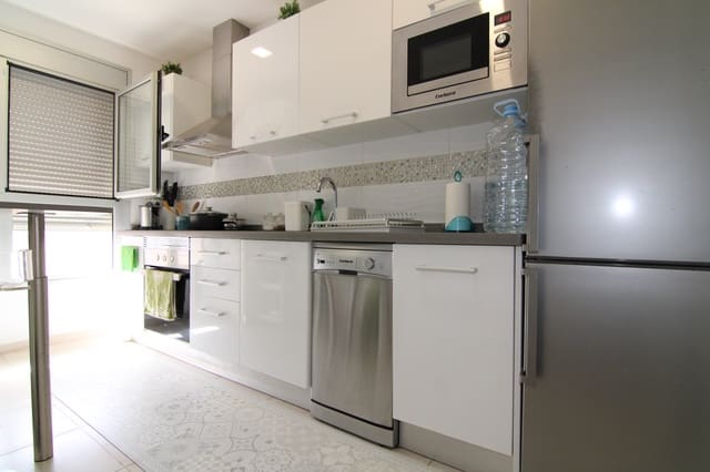 3 soverom Leilighet til salgs i Santa Lucía de Tirajana med garasje - € 220 000 (Ref: 9977854)