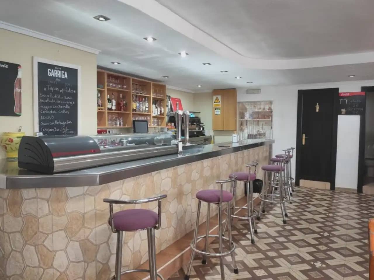 Comercial para venda em Petrel / Petrer - 75 000 € (Ref: 10059554)