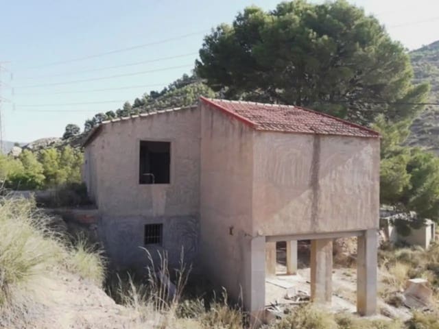 Finca/Herregård til salgs i Petrel / Petrer - € 115 000 (Ref: 10059556)