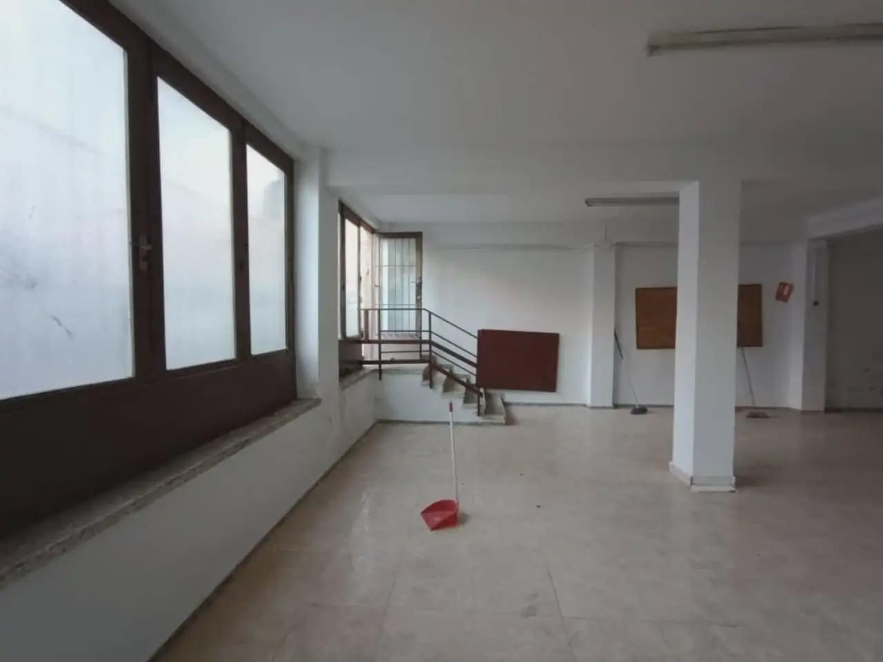 Commercial for sale in Elda - € 50,000 (Ref: 10059558)