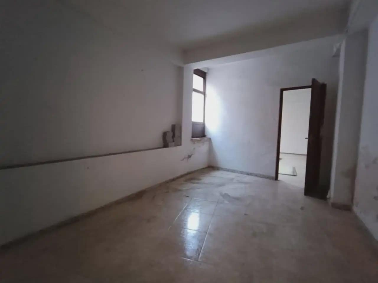 Commercial for sale in Elda - € 50,000 (Ref: 10059558)