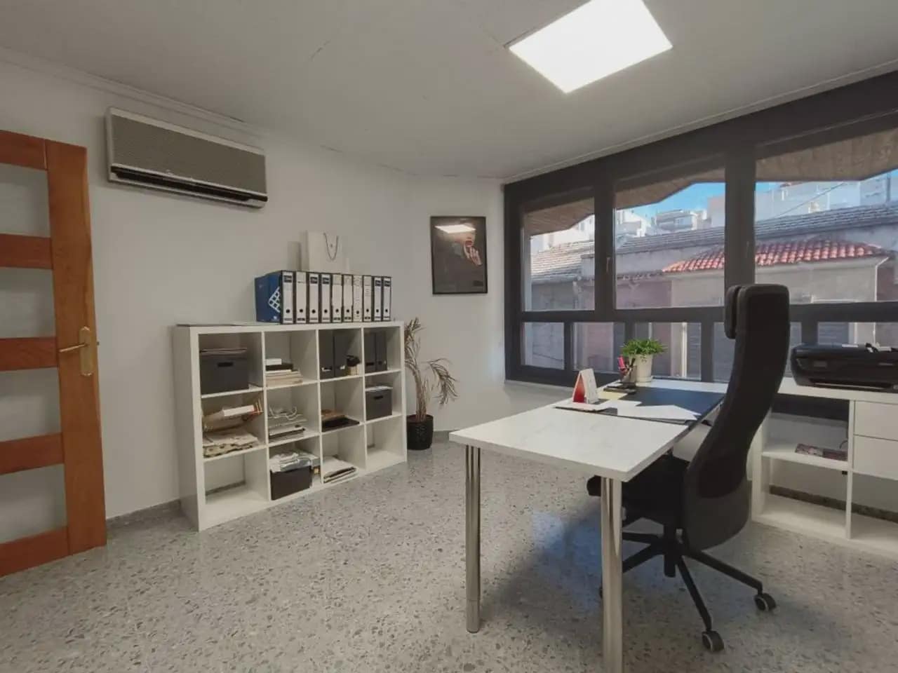 Erhverv til salg i Elda - € 180.000 (Ref: 10059559)