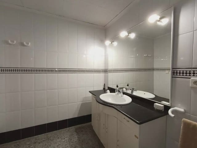 Kommersiell till salu i Elda - 180 000 € (Ref: 10059559)