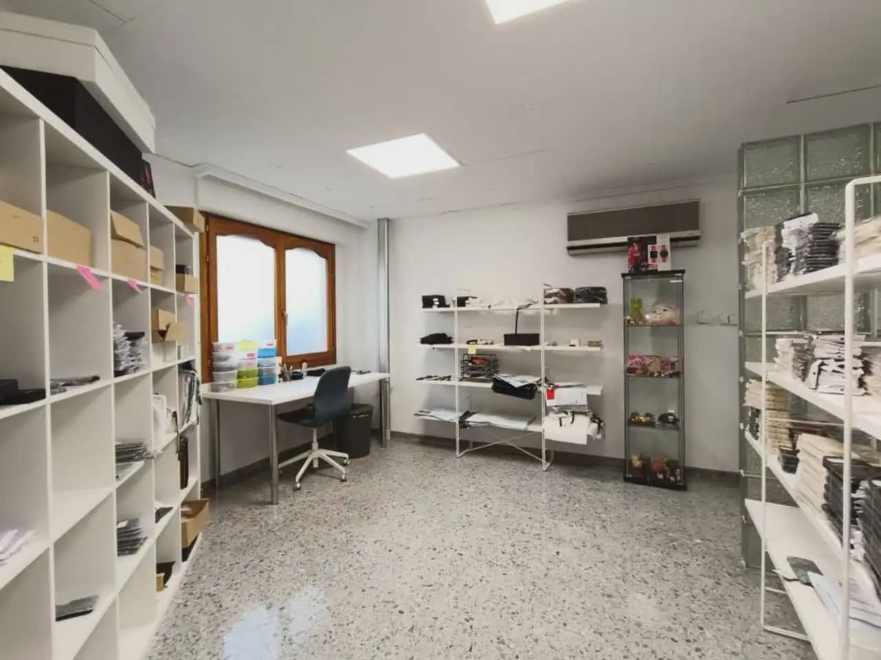 Erhverv til salg i Elda - € 180.000 (Ref: 10059559)