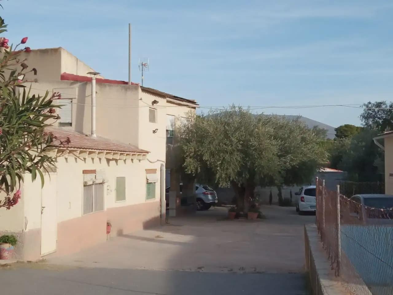 3 bedroom Finca/Country House for sale in Elda - € 210,000 (Ref: 10059560)