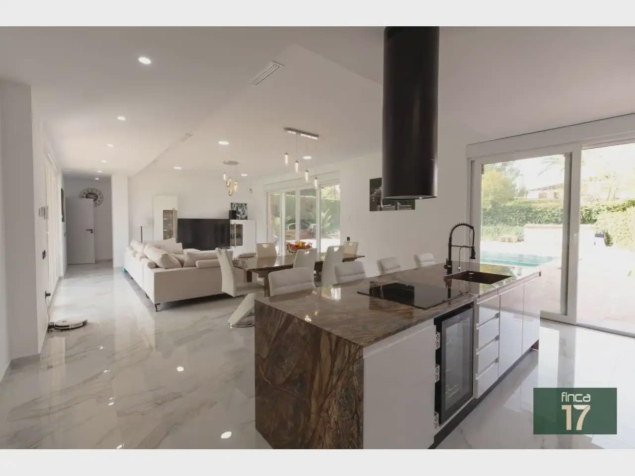 Chalet de 5 habitaciones en Petrel / Petrer en venta con piscina garaje - 950.000 € (Ref: 10059562)