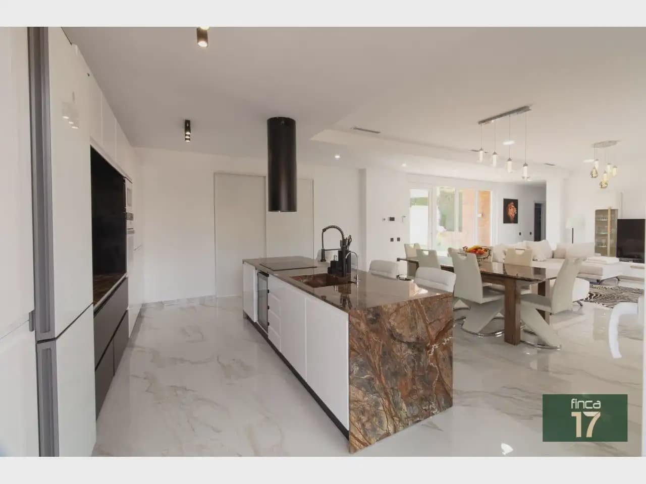 Chalet de 5 habitaciones en Petrel / Petrer en venta con piscina garaje - 950.000 € (Ref: 10059562)