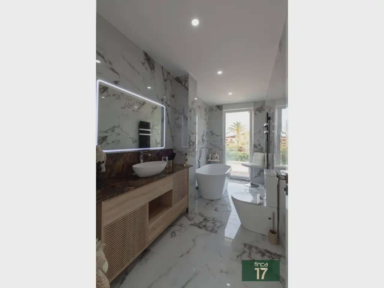 Chalet de 5 habitaciones en Petrel / Petrer en venta con piscina garaje - 950.000 € (Ref: 10059562)