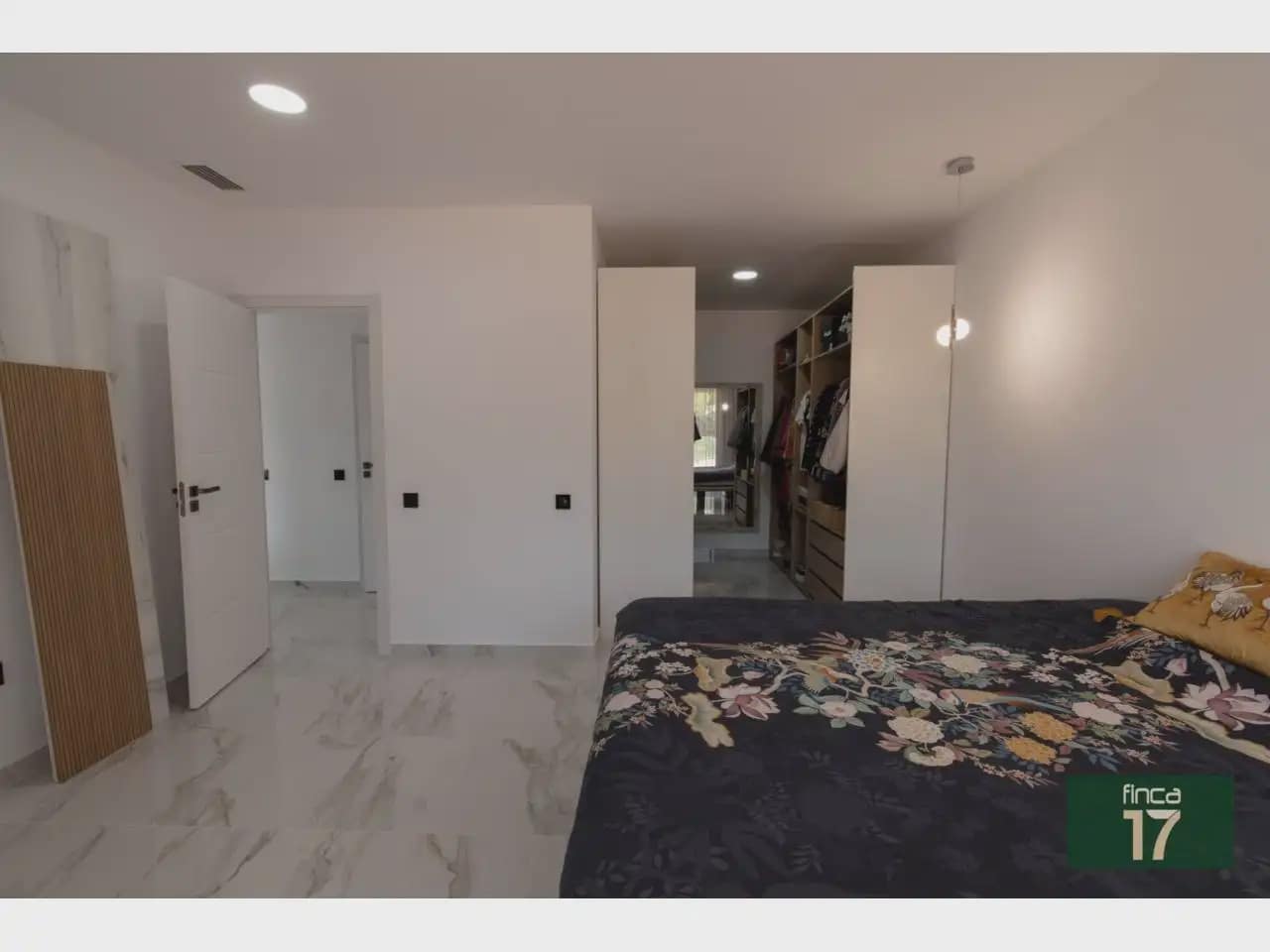 Chalet de 5 habitaciones en Petrel / Petrer en venta con piscina garaje - 950.000 € (Ref: 10059562)