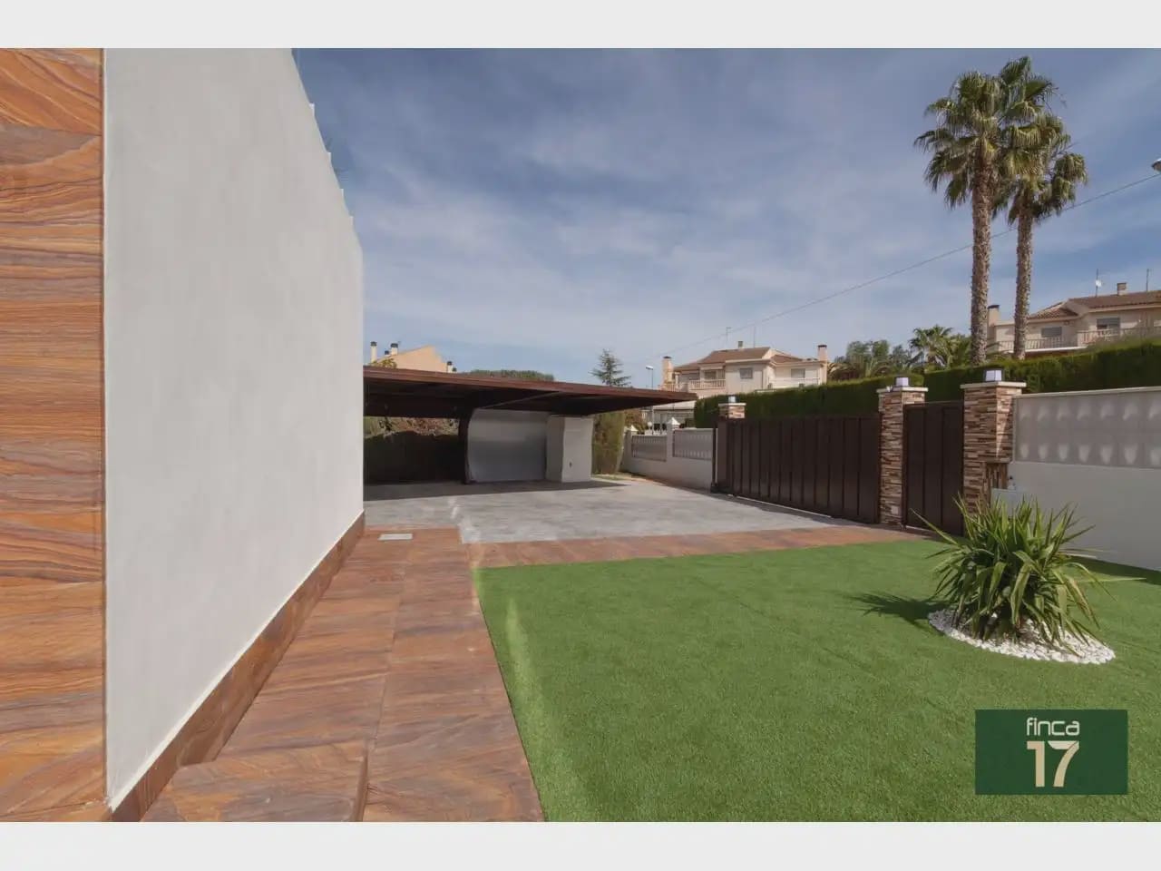 Chalet de 5 habitaciones en Petrel / Petrer en venta con piscina garaje - 950.000 € (Ref: 10059562)