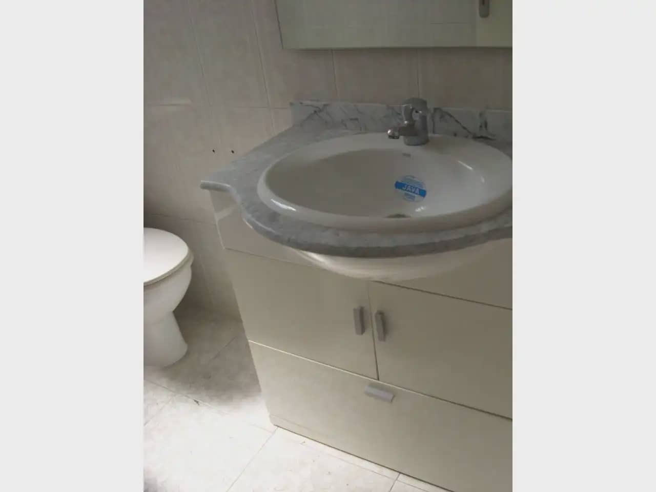 Piso de 3 habitaciones en Elda en venta - 83.500 € (Ref: 10059564)