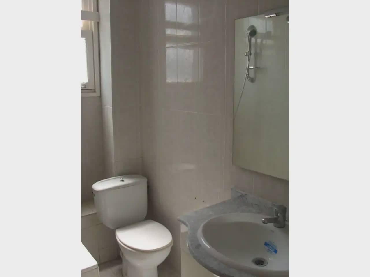 Piso de 3 habitaciones en Elda en venta - 83.500 € (Ref: 10059564)