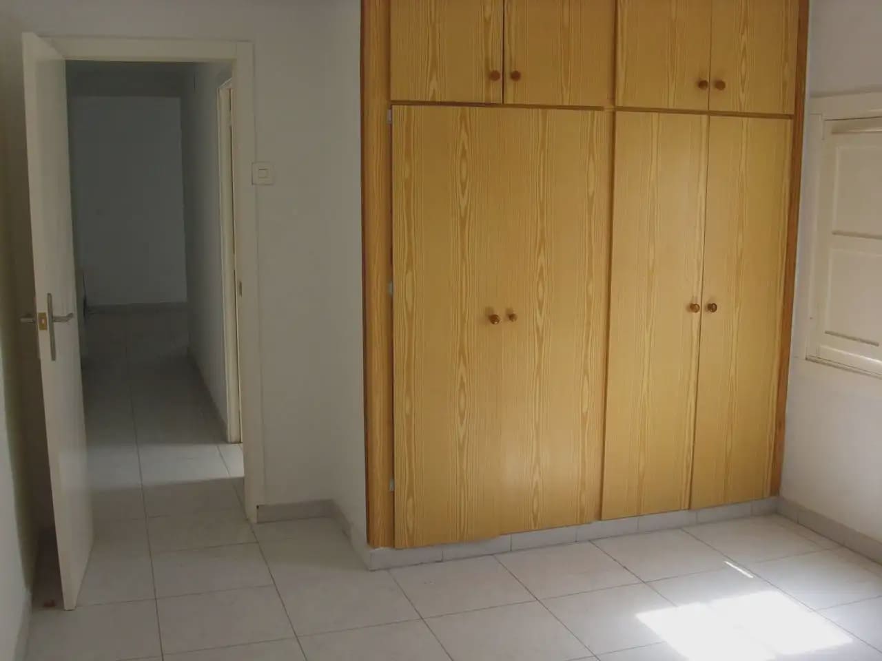 Piso de 3 habitaciones en Elda en venta - 83.500 € (Ref: 10059564)
