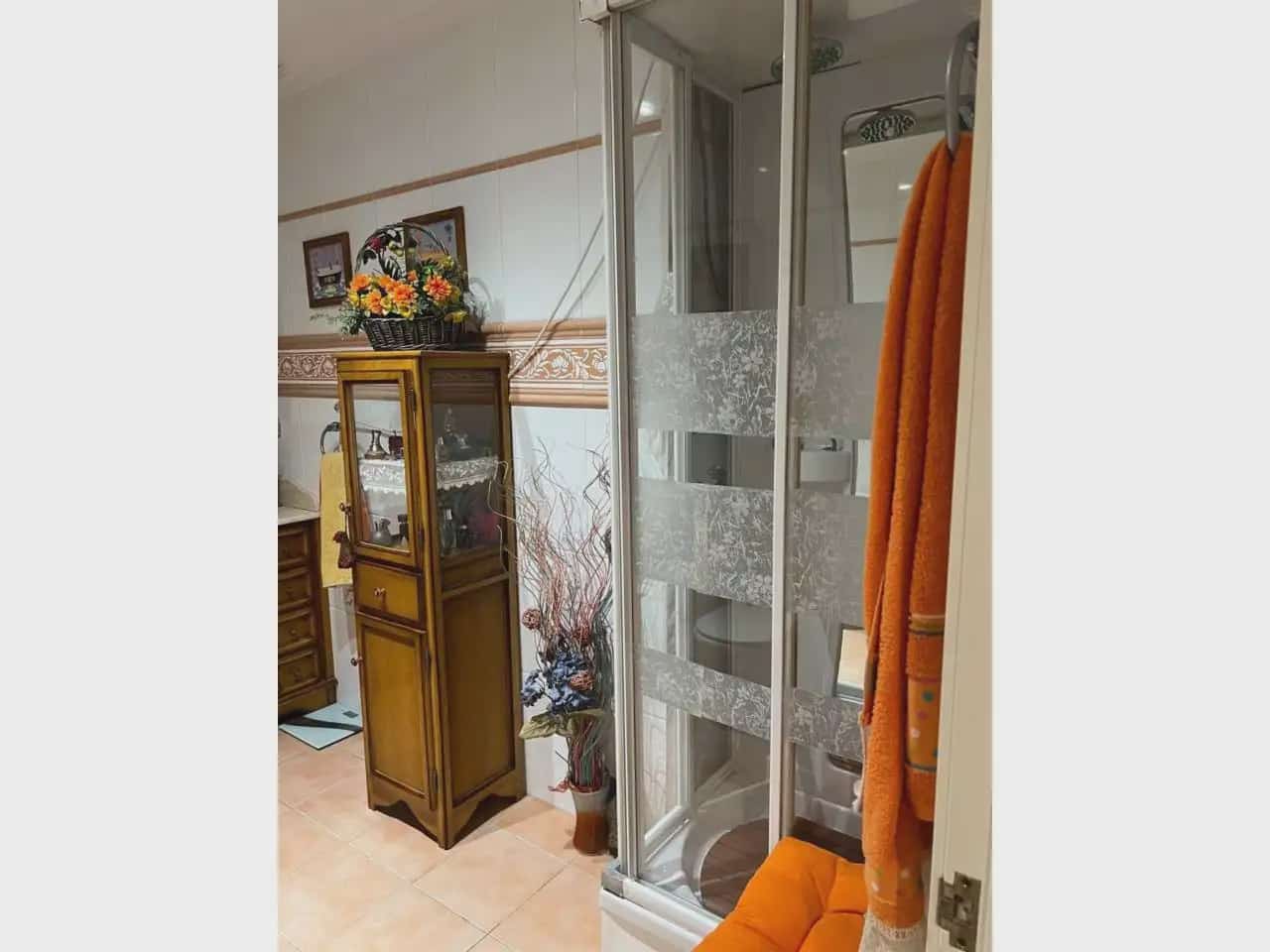 Casa de 4 habitaciones en Elda en venta con garaje - 275.000 € (Ref: 10059566)