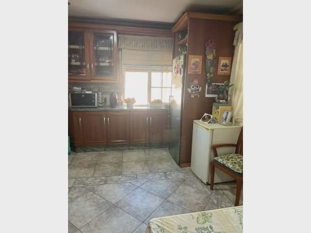 Casa de 4 habitaciones en Elda en venta con garaje - 275.000 € (Ref: 10059566)