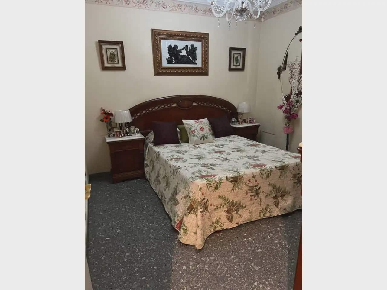 Casa de 4 habitaciones en Elda en venta con garaje - 275.000 € (Ref: 10059566)