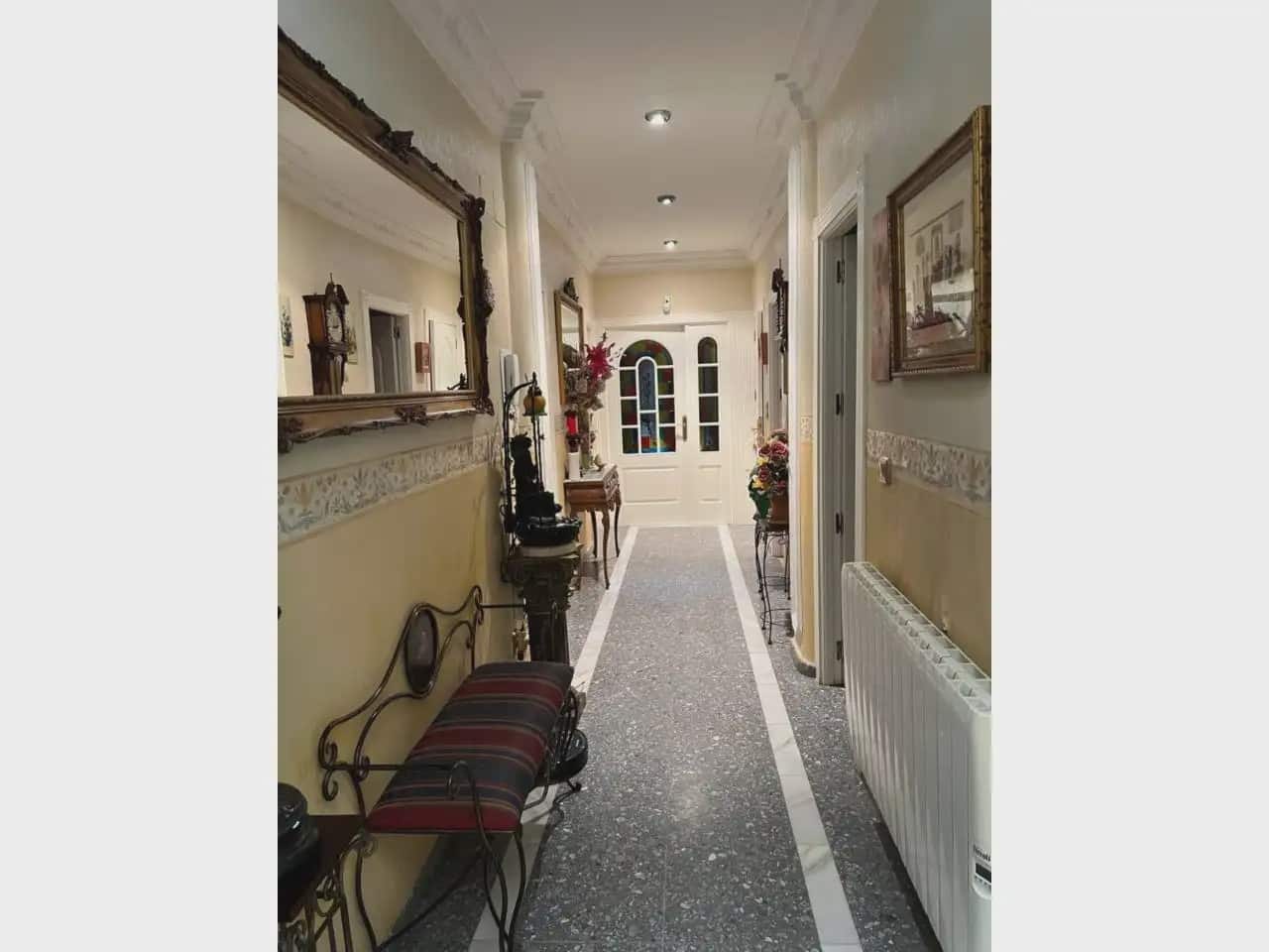 Casa de 4 habitaciones en Elda en venta con garaje - 275.000 € (Ref: 10059566)