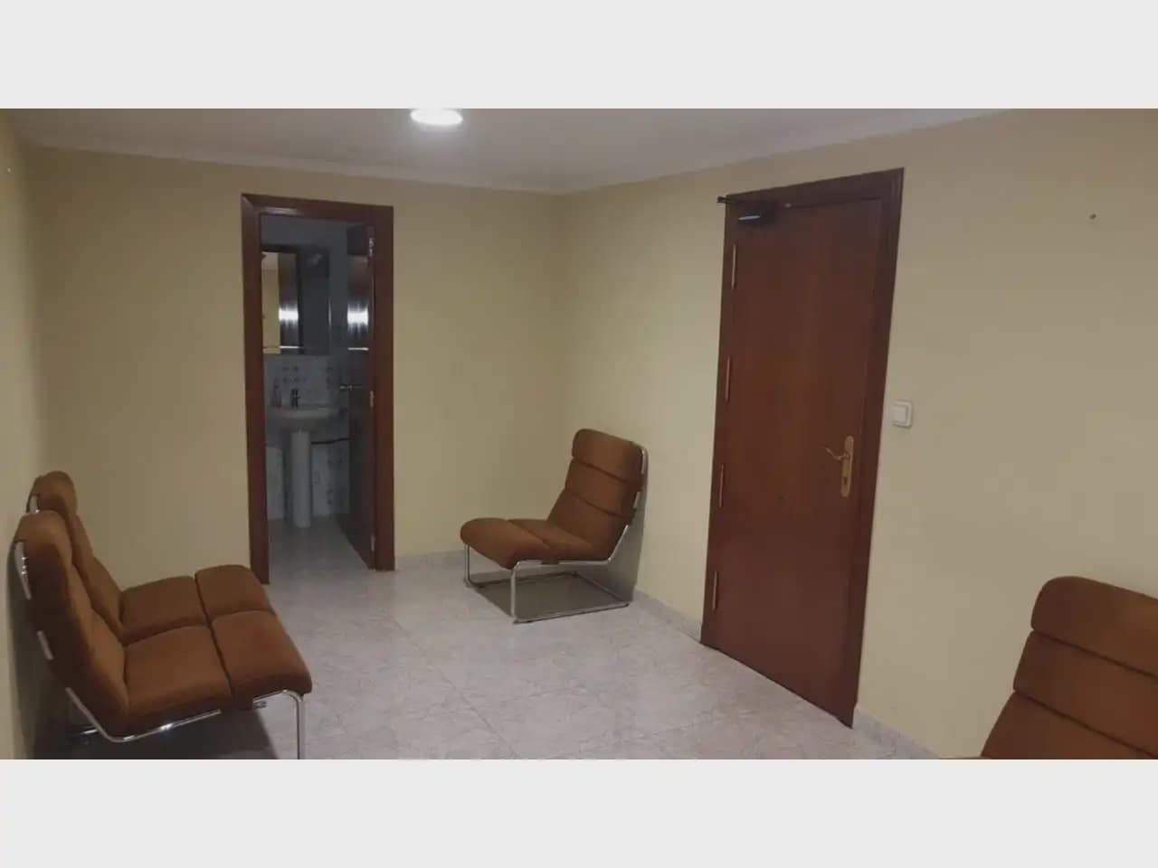 Kontor att hyra i Elda - 400 € (Ref: 10059567)