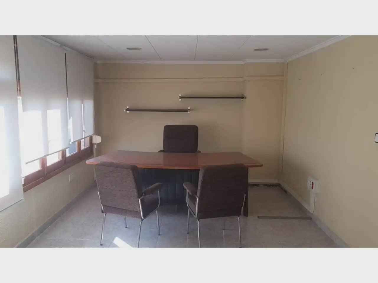 Kontor att hyra i Elda - 400 € (Ref: 10059567)