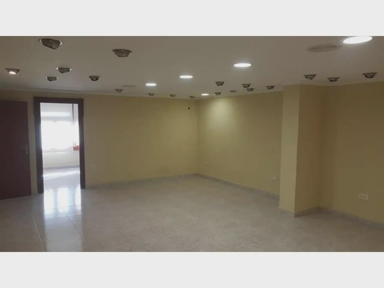 Kontor att hyra i Elda - 400 € (Ref: 10059567)