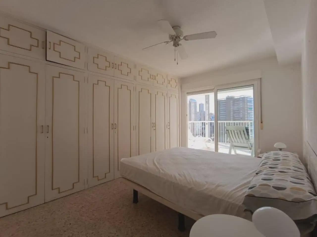 3 Zimmer Strandapartment zu verkaufen in Benidorm mit Pool Garage - 485.000 € (Ref: 10059568)
