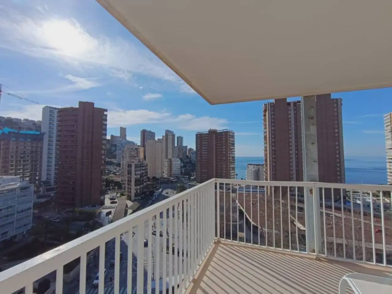 3 Zimmer Strandapartment zu verkaufen in Benidorm mit Pool Garage - 485.000 € (Ref: 10059568)