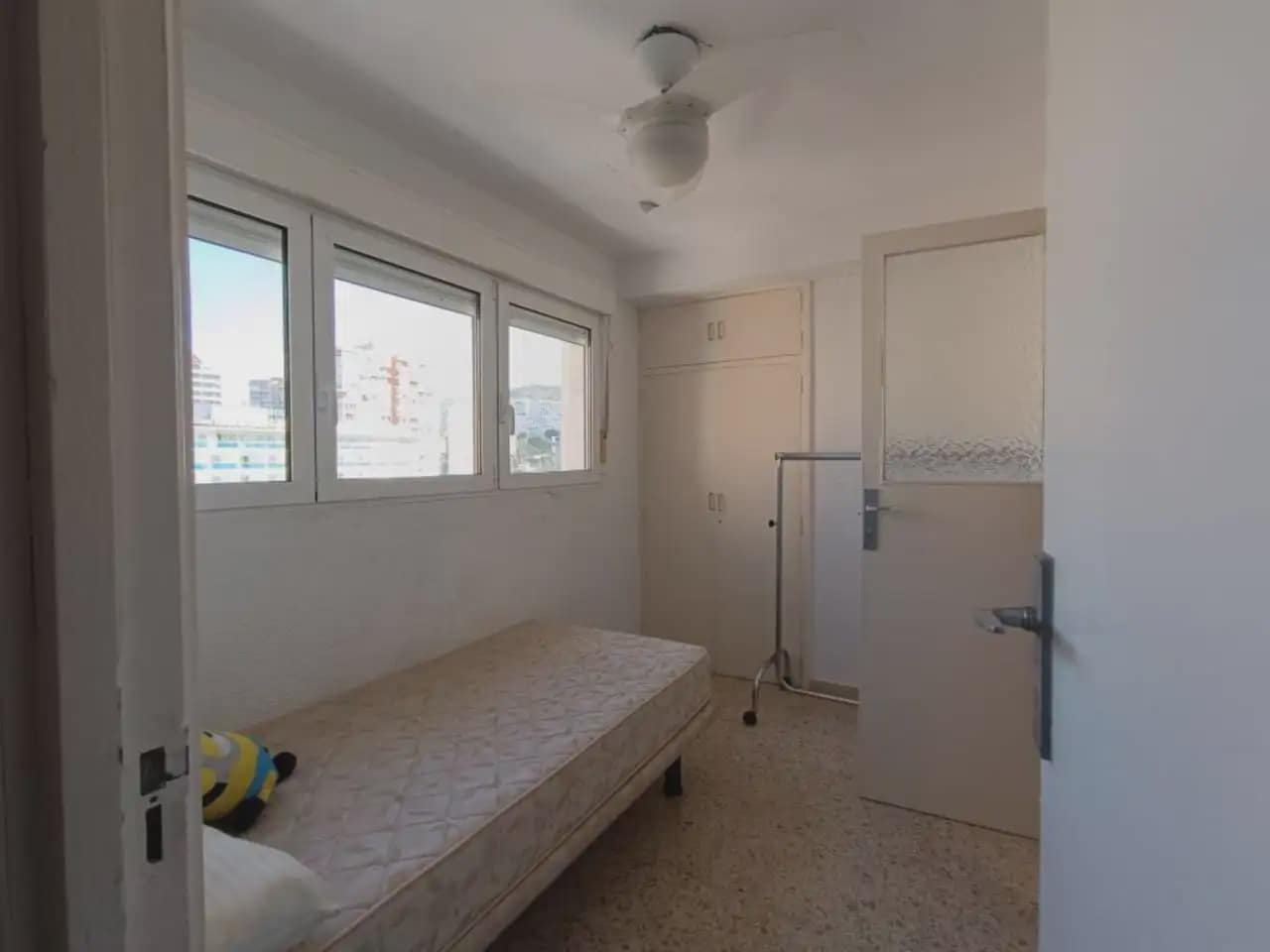 3 Zimmer Strandapartment zu verkaufen in Benidorm mit Pool Garage - 485.000 € (Ref: 10059568)