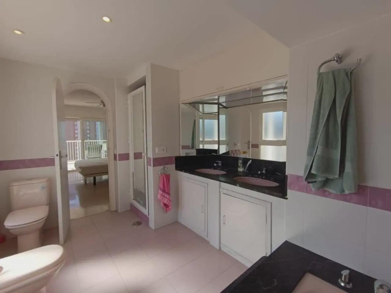 3 Zimmer Strandapartment zu verkaufen in Benidorm mit Pool Garage - 485.000 € (Ref: 10059568)