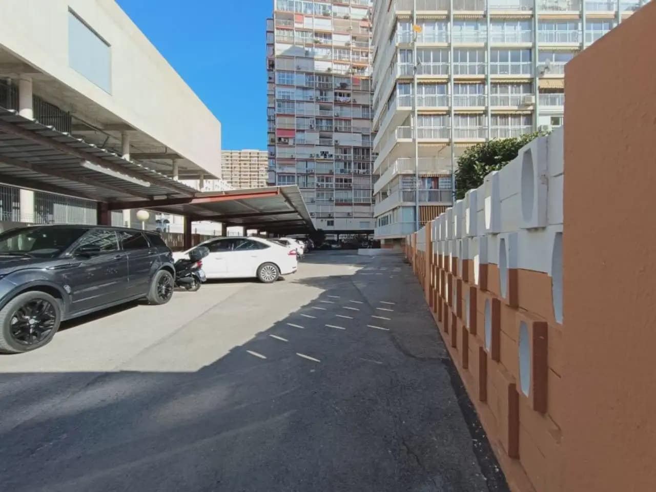 3 Zimmer Strandapartment zu verkaufen in Benidorm mit Pool Garage - 485.000 € (Ref: 10059568)