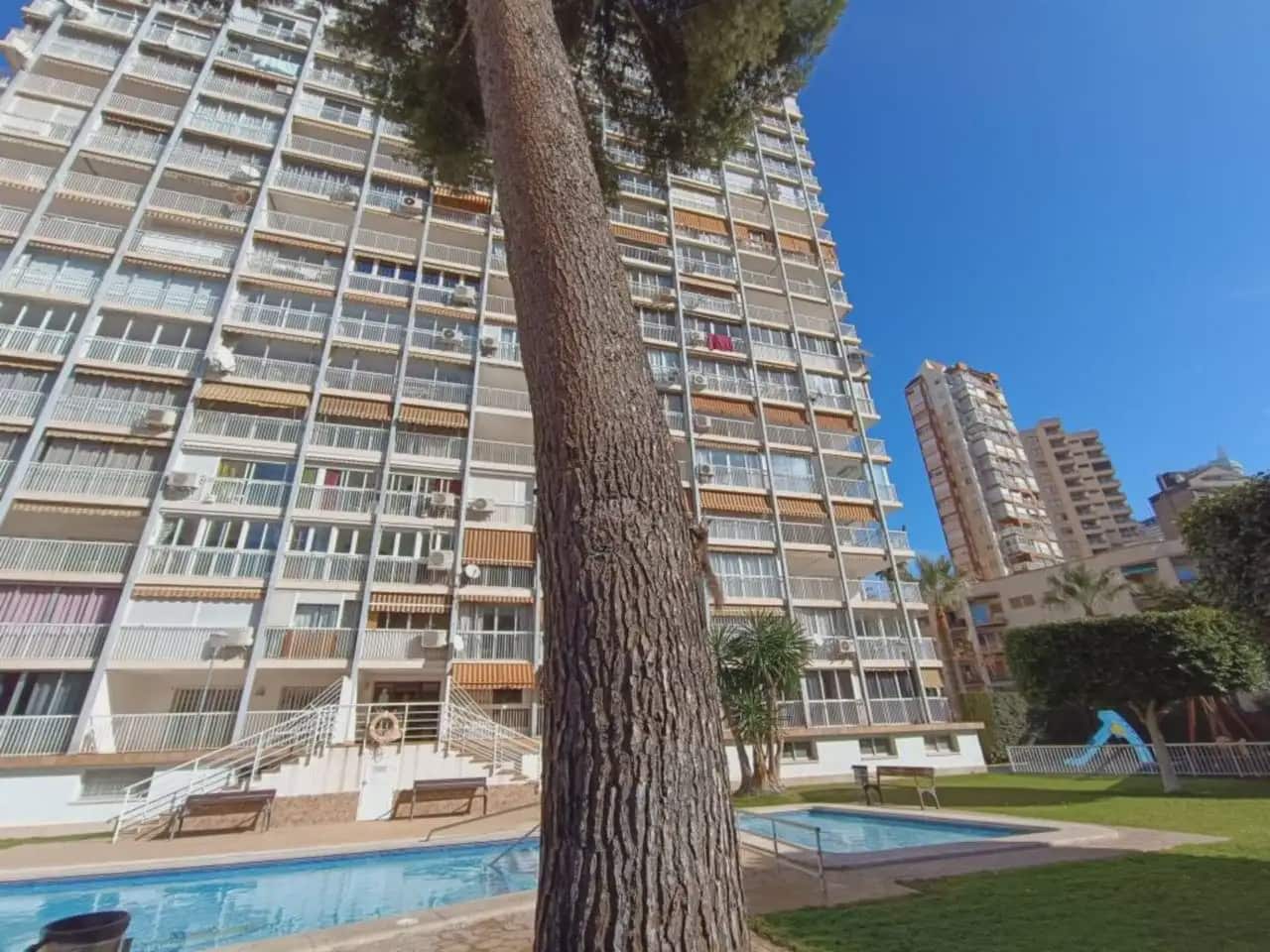3 Zimmer Strandapartment zu verkaufen in Benidorm mit Pool Garage - 485.000 € (Ref: 10059568)