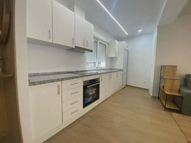 3 Zimmer Wohnung zu vermieten in Elda - 700 € (Ref: 10059574)