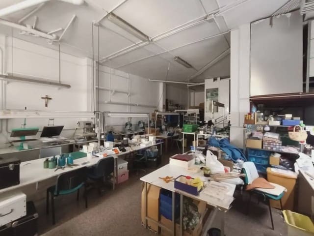 Gewerbe zu vermieten in Elda - 1.150 € (Ref: 10059575)