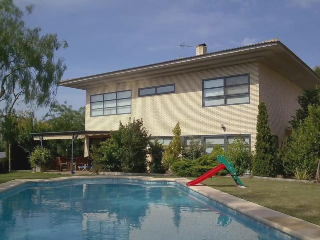5 slaapkamer Villa te koop in Petrel / Petrer met zwembad - € 485.000 (Ref: 10059577)