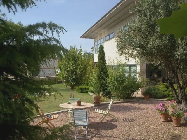 5 slaapkamer Villa te koop in Petrel / Petrer met zwembad - € 485.000 (Ref: 10059577)