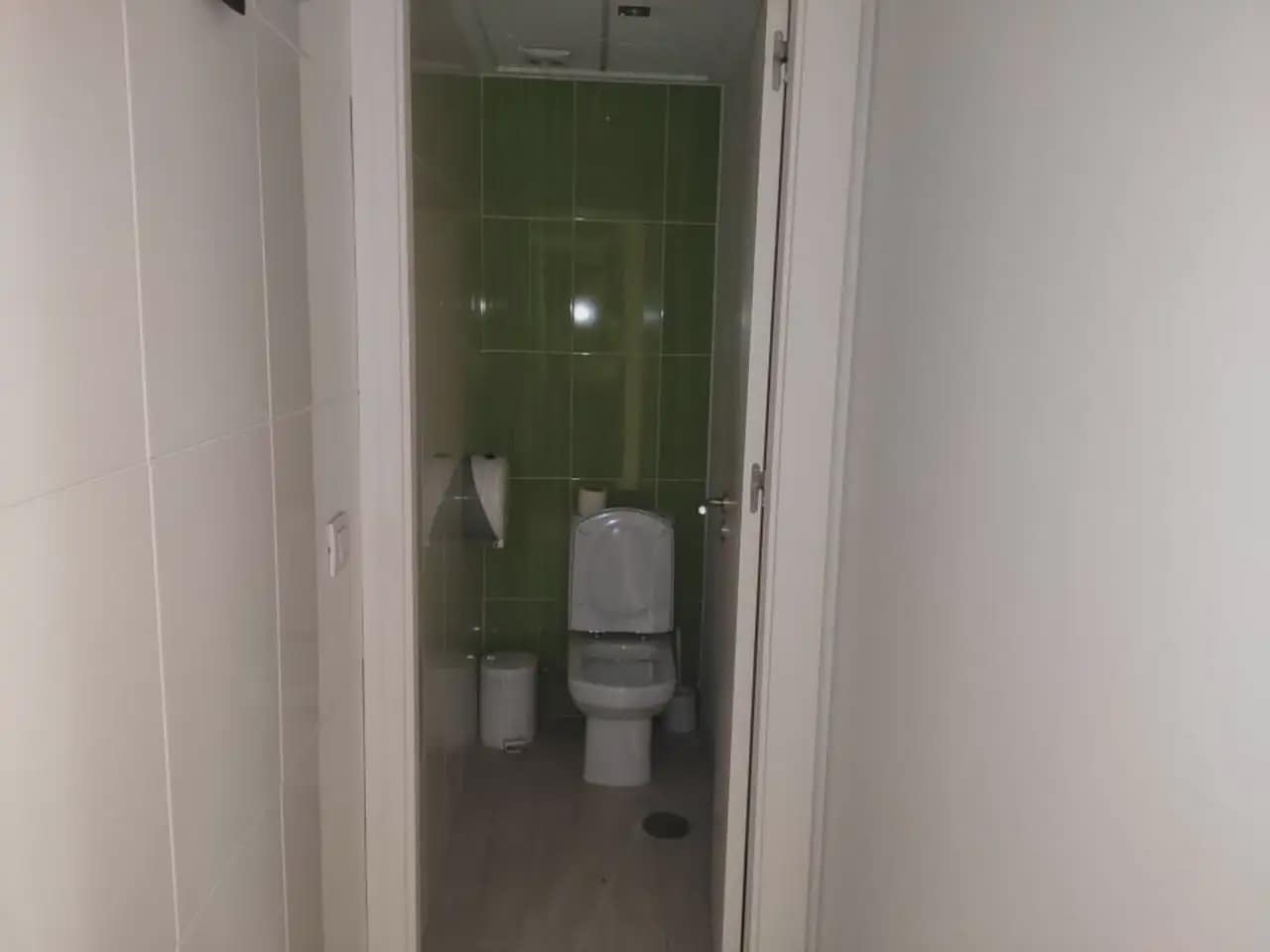 Büro zu vermieten in Elda - 1.200 € (Ref: 10059578)