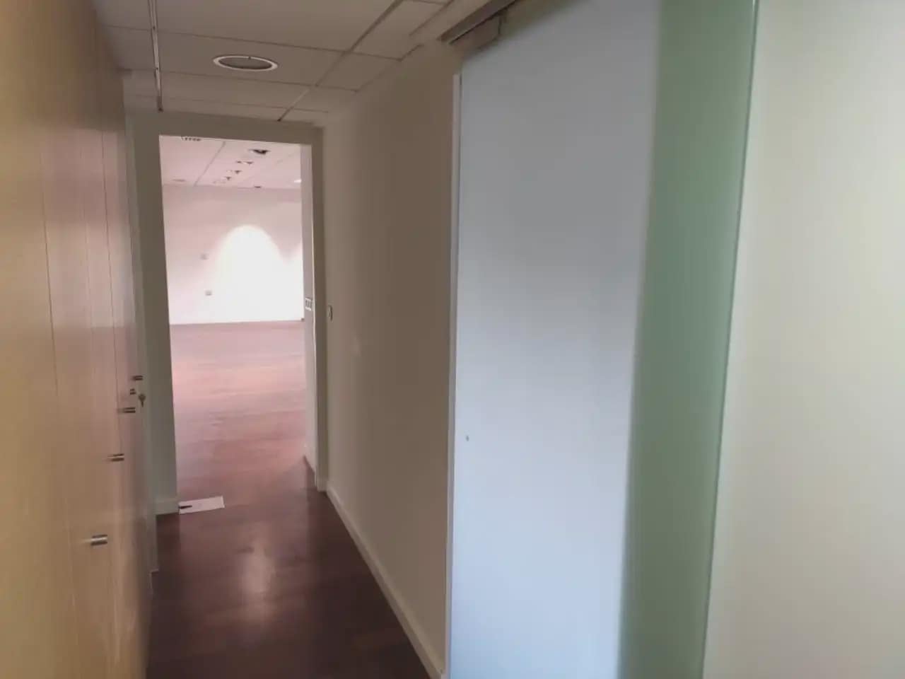 Büro zu vermieten in Elda - 1.200 € (Ref: 10059578)
